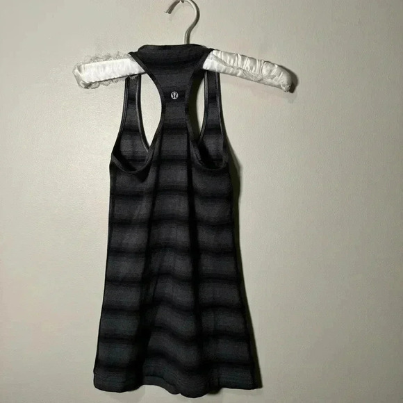Lululemon Cool Racerback Capilano Stripe
Heathered Deep Coal Black tank top 4 - Picture 6 of 8